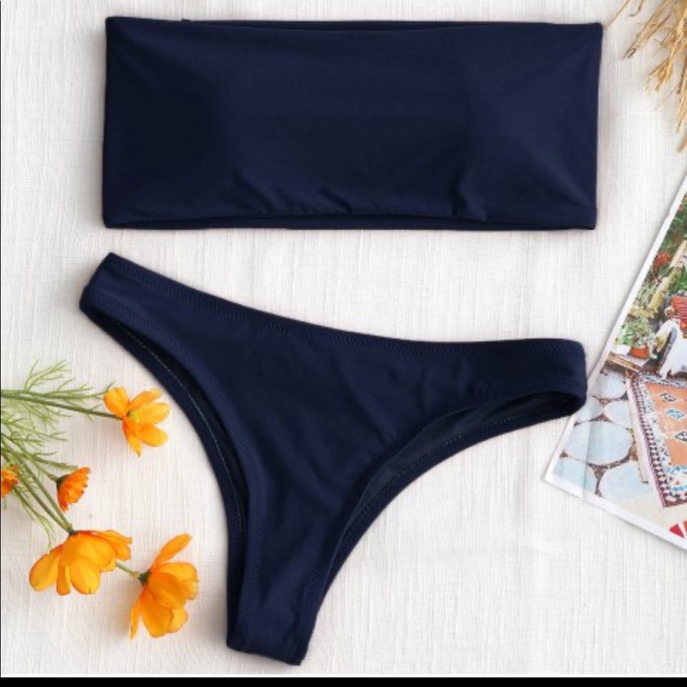 BLUE STRAPLESS BIKINI